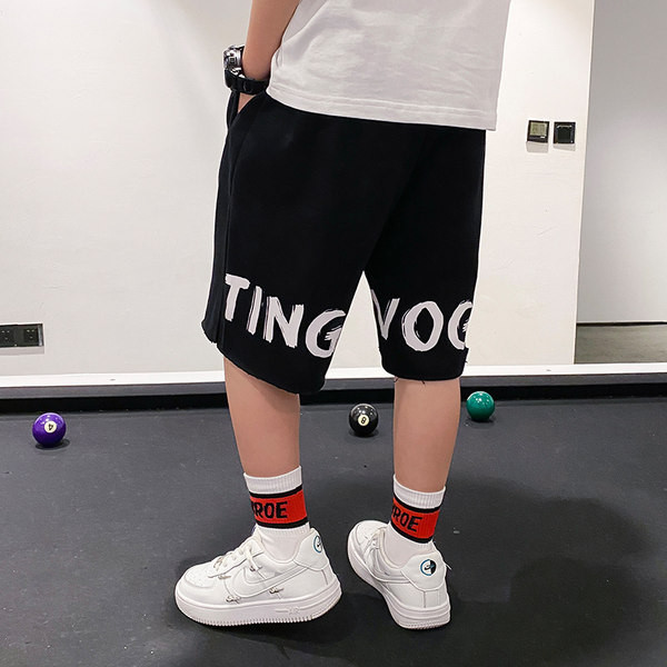 Детски 3/4 панталони с надпис подходящи за момчета