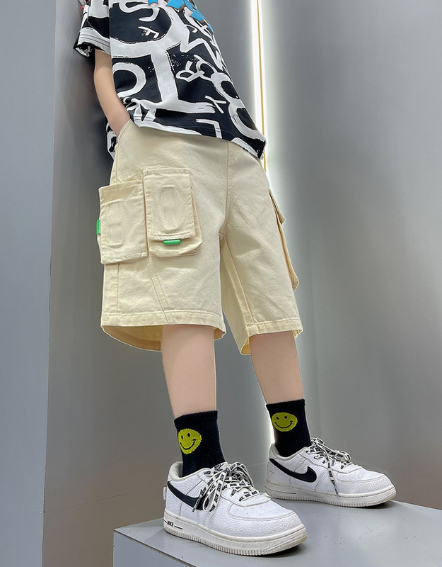 Детски летни шорти за момчета в широк модел с еластична талия