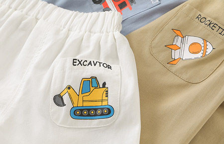 Детски къси панталони с апликация-за момчета