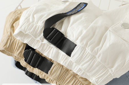 Къси детски панталони с колан и джобове