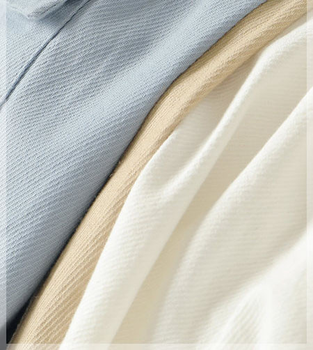 Къси детски панталони с колан и джобове