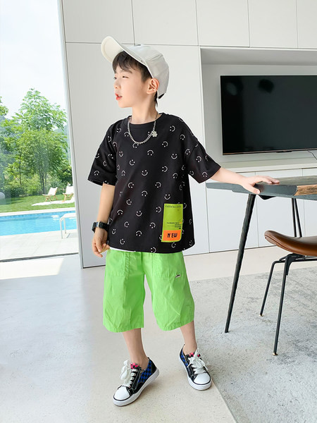 Детски къси шорти за момчета с дълбоки джобове 