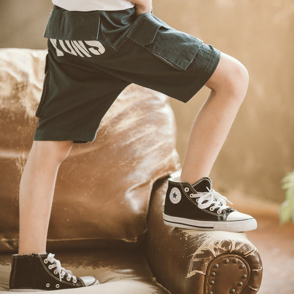 Детски къси панталони с надпис в два цвята