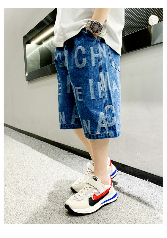 Модерни дънкови шорти за момчета с надписи - дънкови 