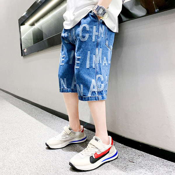 Модерни дънкови шорти за момчета с надписи - дънкови 