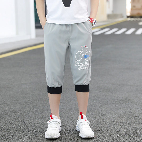 Ежедневни панталони за момче с апликация и ластик