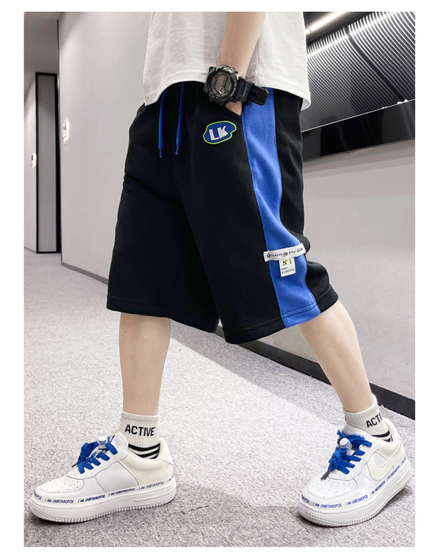 Детски памучни панталони за момчета - двуцветни с джоб и емблеми 