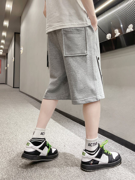 Нов модел шорти за момчета с А-симетрични пулове и 3/4 дължина