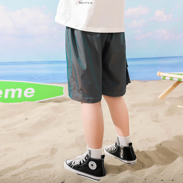 Детски къси панталони със джобове и емблема за момчета 