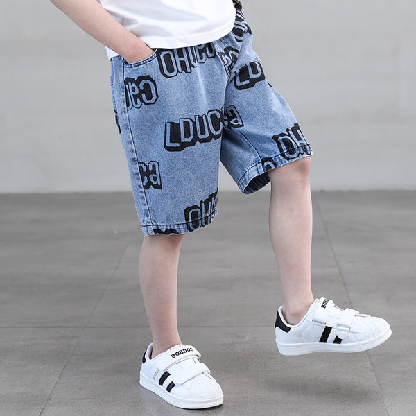 Модерни дънки за момче с 3/4 дължина и надписи