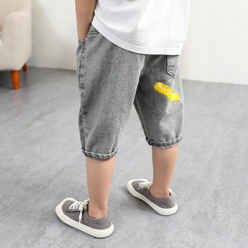 Παιδικό παντελόνι 3/4 με τσέπες και επιγραφές σε γκρι χρώμα