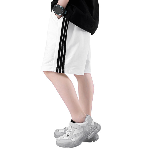 Детски къси шорти с джобове и кант за момчета 