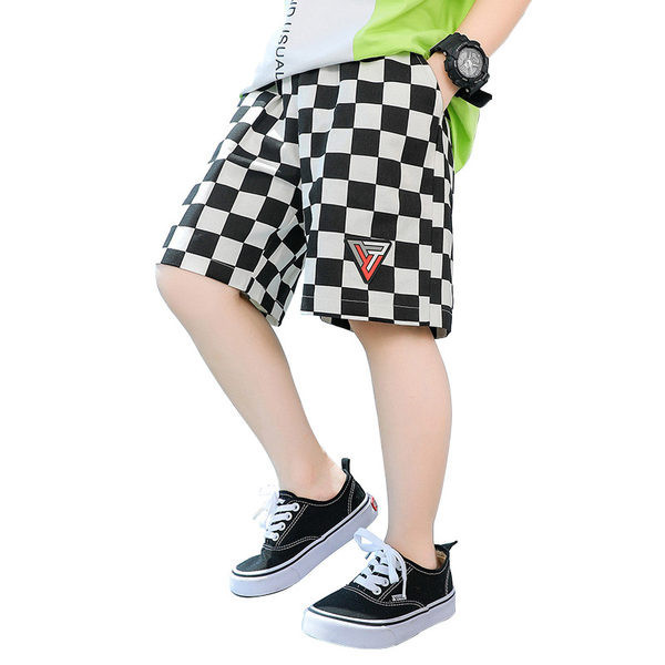 Детски къси карирани  панталони с джобове и емблема на крачола