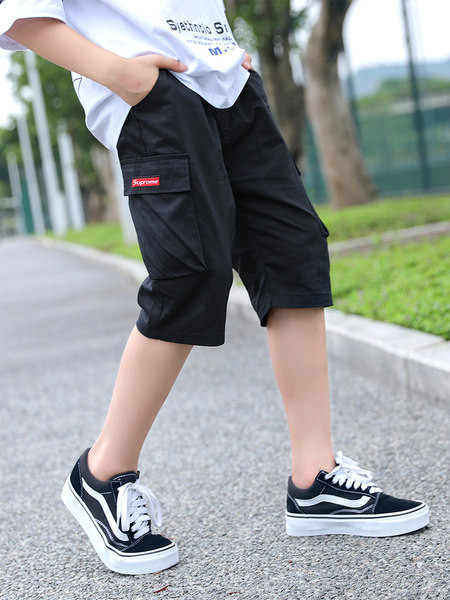 Детски къси шорти с 3/4 дължина и джобове