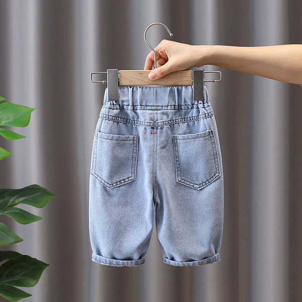 Нов модел детски дънки с апликация и ластична талия