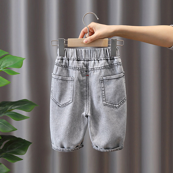 Детски дънки за момчета-с джобове и апликация