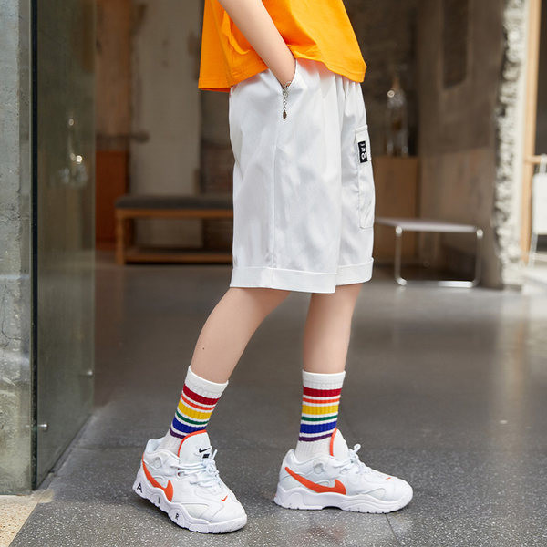 Детски шорти с преден джоб и надпис за момчета 