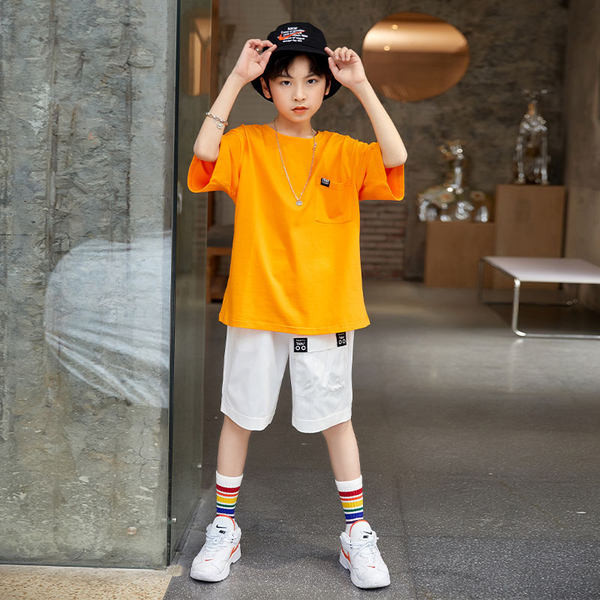 Детски шорти с преден джоб и надпис за момчета 