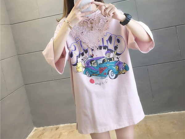 Moodne pitsi ja ovaalse kaelusega naiste pluus rasedatele