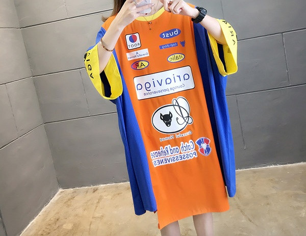 Γυναικείο μοντέρνο μακρύ ίσιο φόρεμα με οβάλ ντεκολτέ για έγκυες γυναίκες