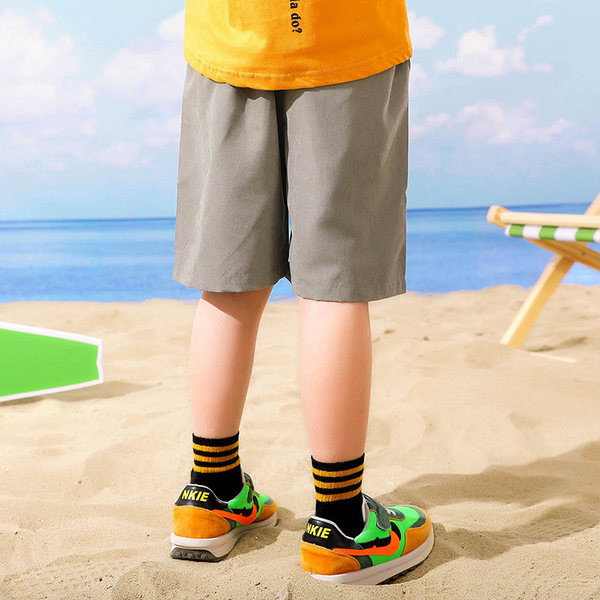 Ежедневни детски шорти за момчета с емблема и джобове