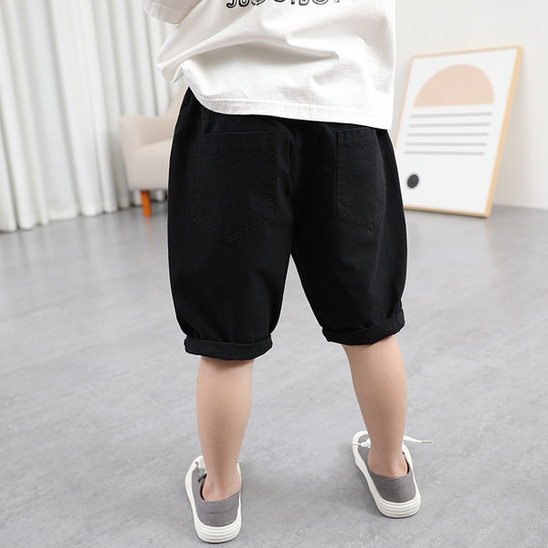 Детски къси панталони с кант в бял и черен цвят 