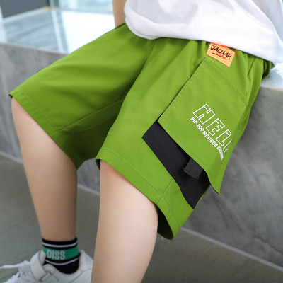 Детски къси панталони със страничен джоб и надпис 