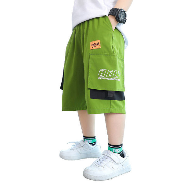 Детски къси панталони със страничен джоб и надпис 