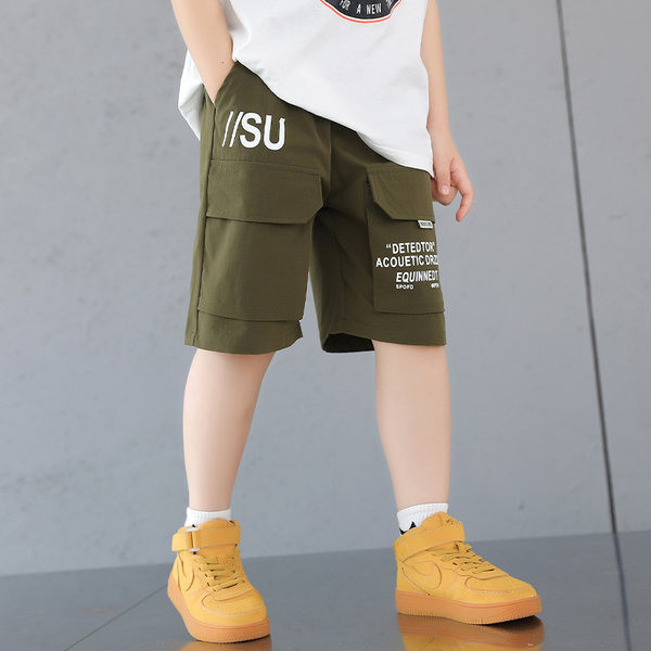 Детски къси панталони с джобове и надписи