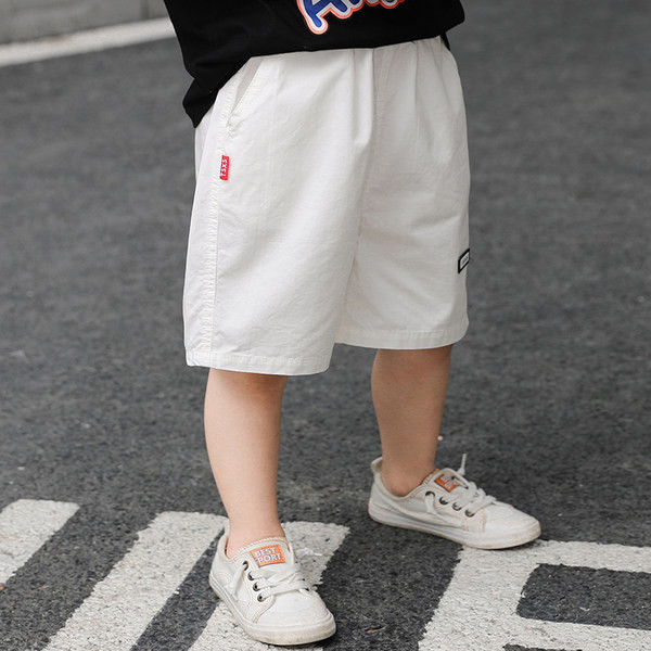 Детски къси панталони с ластична талия и емблема 