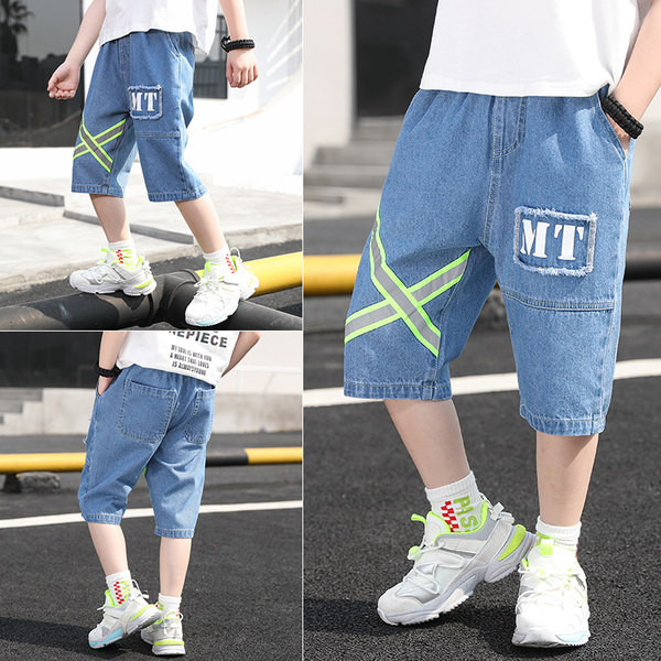 Moodsad suvised embleemiga teksad