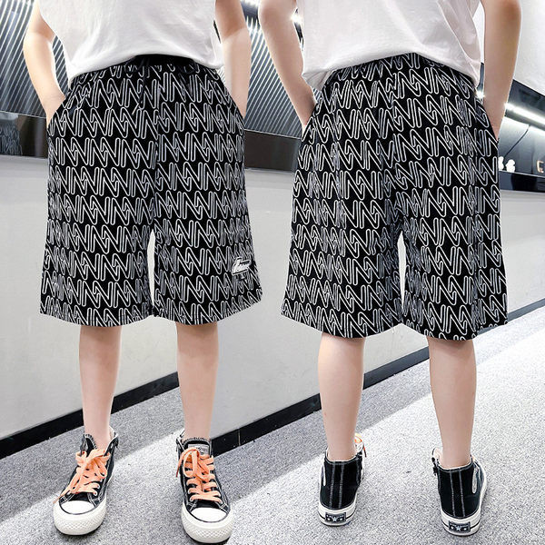 Suveks sobivad laste lühikesed püksid