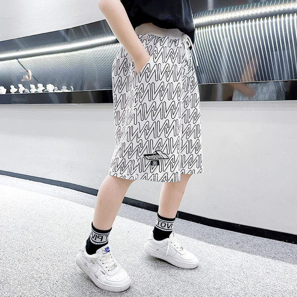 Suveks sobivad laste lühikesed püksid