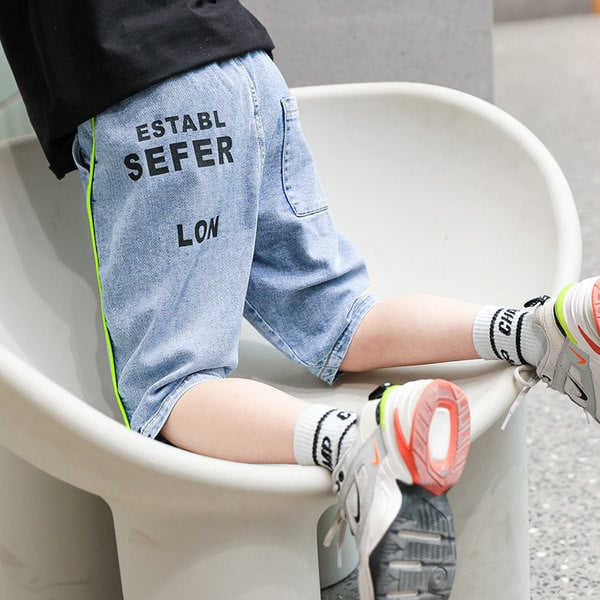 Детски дънкови панталони с кант 