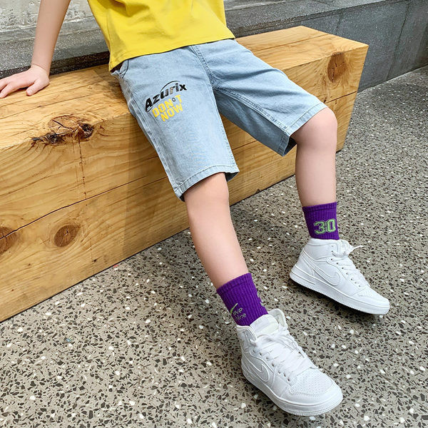 Детски дънкови къси панталони с надпис за момчета