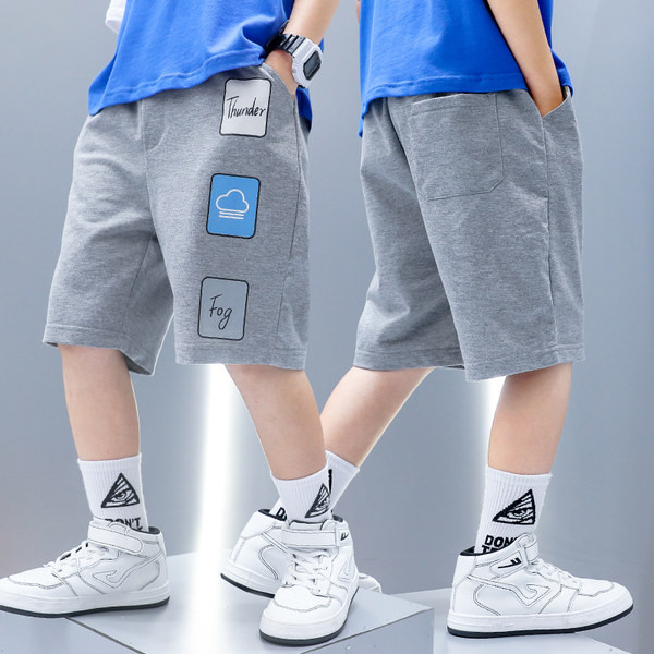 Детски къси панталони с апликация в три цвята 