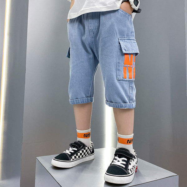 Laste lühikesed värvitrükiga ja taskutega teksad