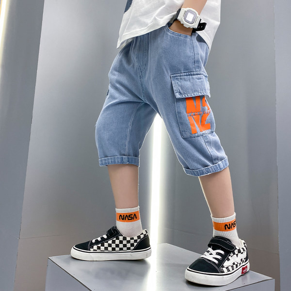 Laste lühikesed värvitrükiga ja taskutega teksad