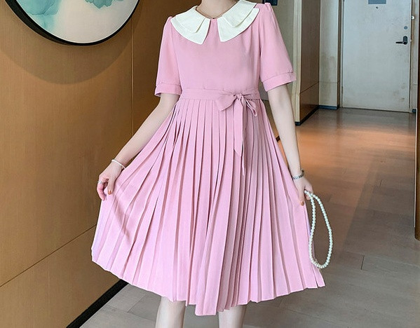 Praegune naiste plisseeritud kleit rasedatele