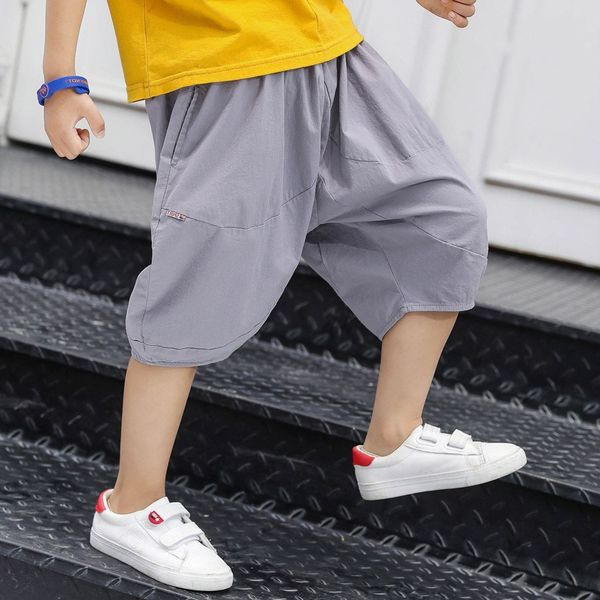 Широк модел летни панталони с 3/4 дължина