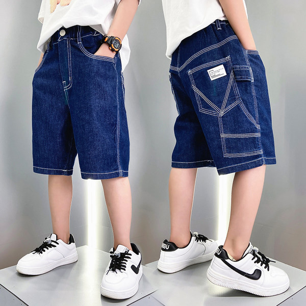 Moodsad taskute ja nööbiga lasteteksad