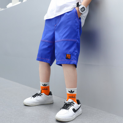 Детски летни шорти с джобове и надпис 