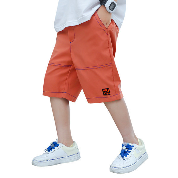 Детски летни шорти с джобове и надпис 