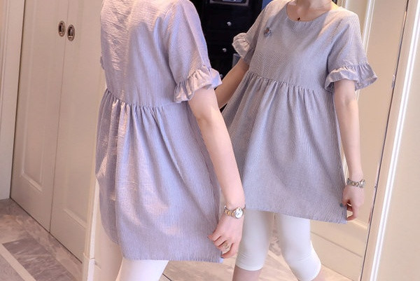 Stílusos női csíkos blúz terhes nők számára