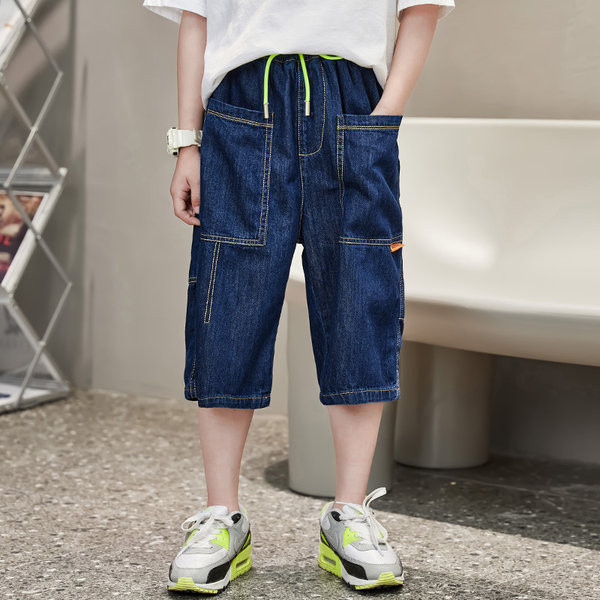 Актуални детски дънки с джобове и връзки 