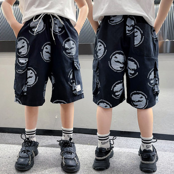Детски къси панталони с апликация и страничен джоб с копче 