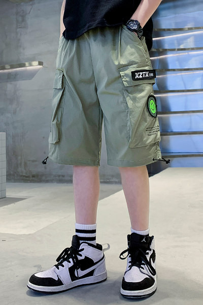 Zsebes gyereknadrág új modellje