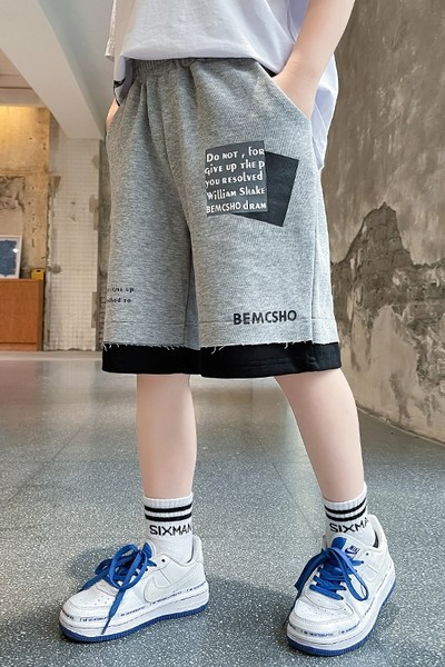 Къси детски панталони с надписи 