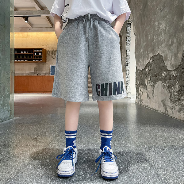 Детски къси панталони с надпис и ластична талия 