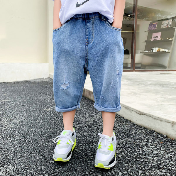 Детски дънков панталон с 3/4 дължина и джобове